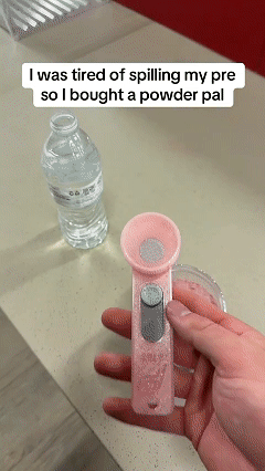 Practical and compact coffee scoop funnel with sliding measuring function