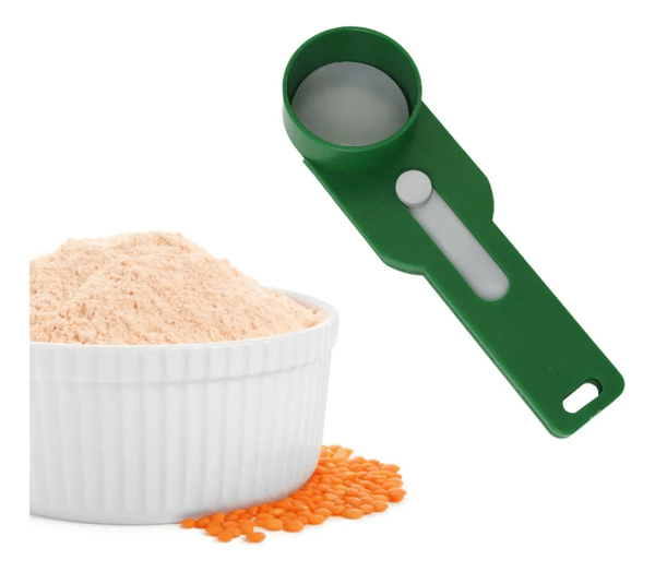 Practical and compact coffee scoop funnel with sliding measuring function