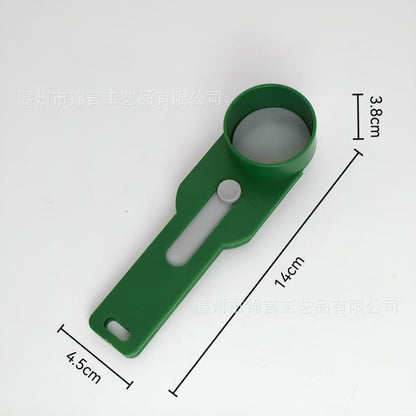 Practical and compact coffee scoop funnel with sliding measuring function